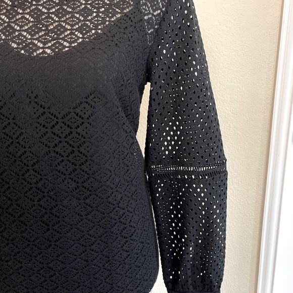 NWT Banana Republic Women’s Black Blouse Size XS - Picture 2 of 7